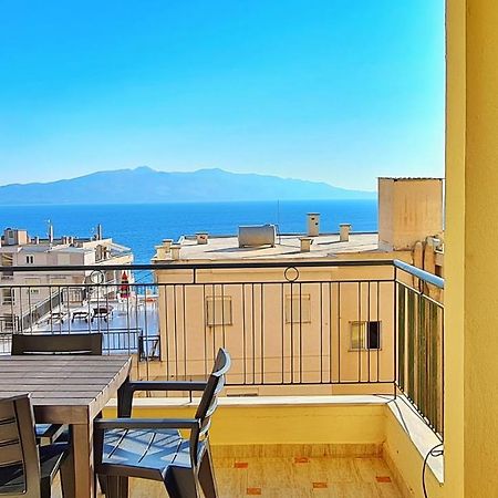 Colorful Sea View Apartment Saranda Kültér fotó